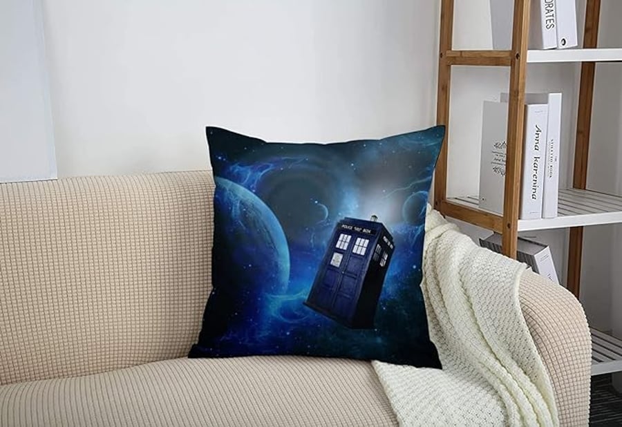 Dr Who Tardis Cushion