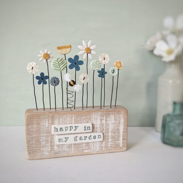 Clay and Button Garden with Bee in Wood Block 'Happy in My Garden'