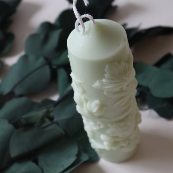 Cylinder Grape Candle