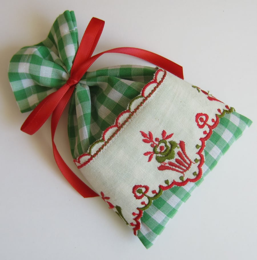 Green Gingham Floral Lavender Sachet
