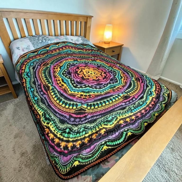 Large crochet circular throw blanket sparkly colourful mandala madness 5.9ft 