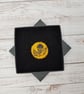 Mustard tweed Scottish thistle pin, embroidered button brooch. - Image 1