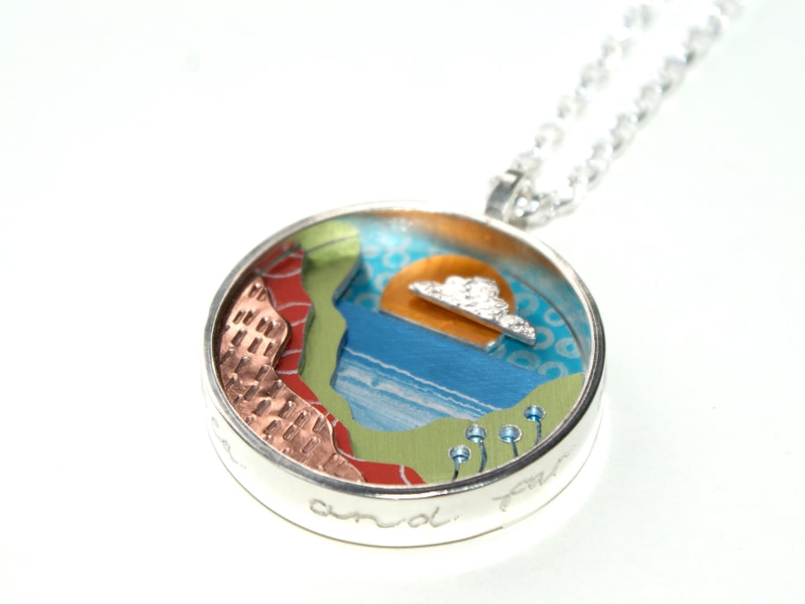 Framed sea view landscape necklace