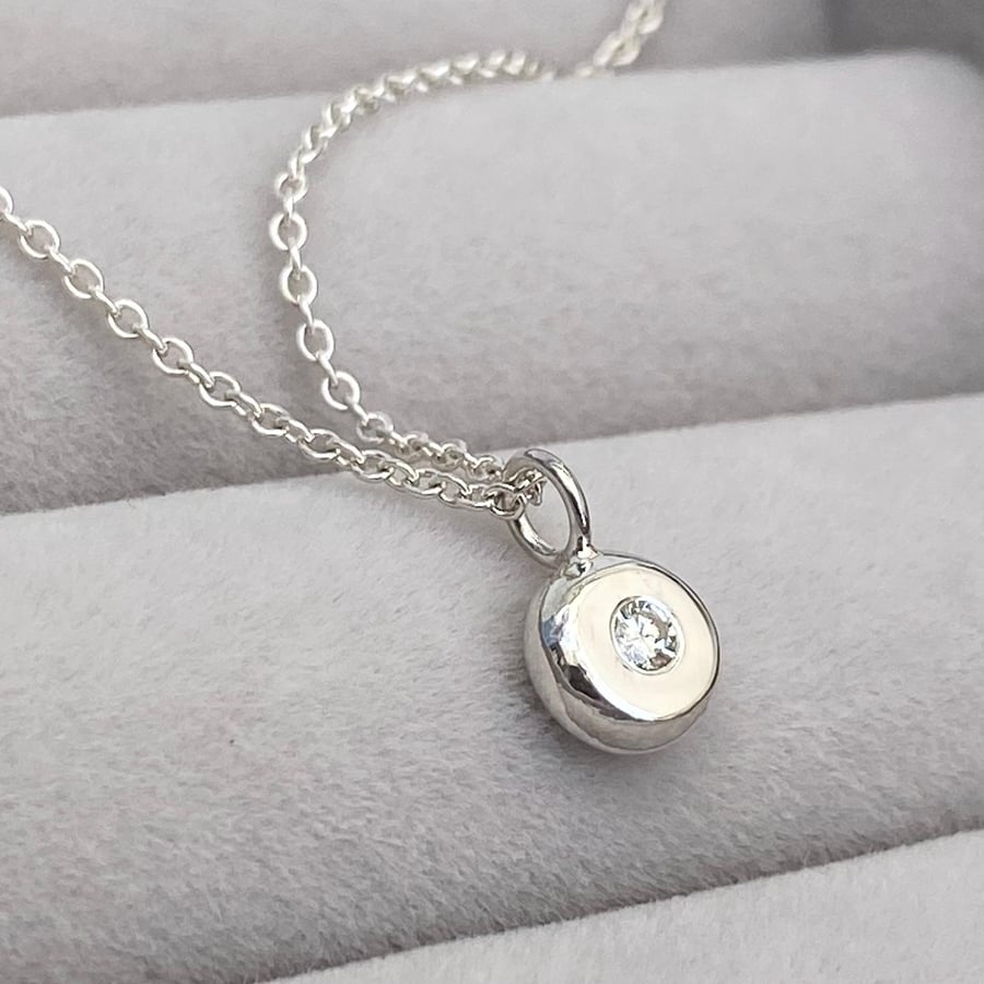 Handmade 2mm round natural diamond silver nugget pendant and trace chain