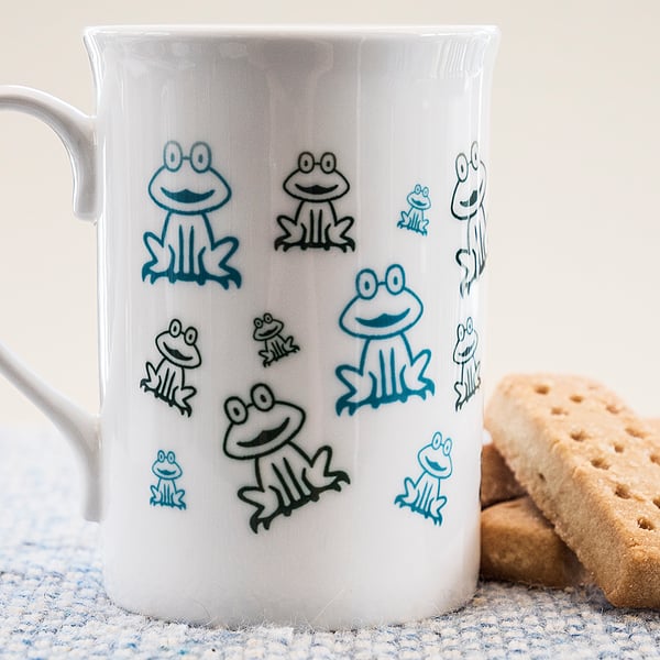 Fine Bone China Mug with humorous cartoon frog design. 