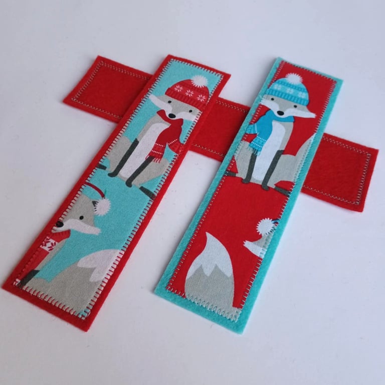 Christmas Foxes Bookmark - fabric and wool felt in blue or red