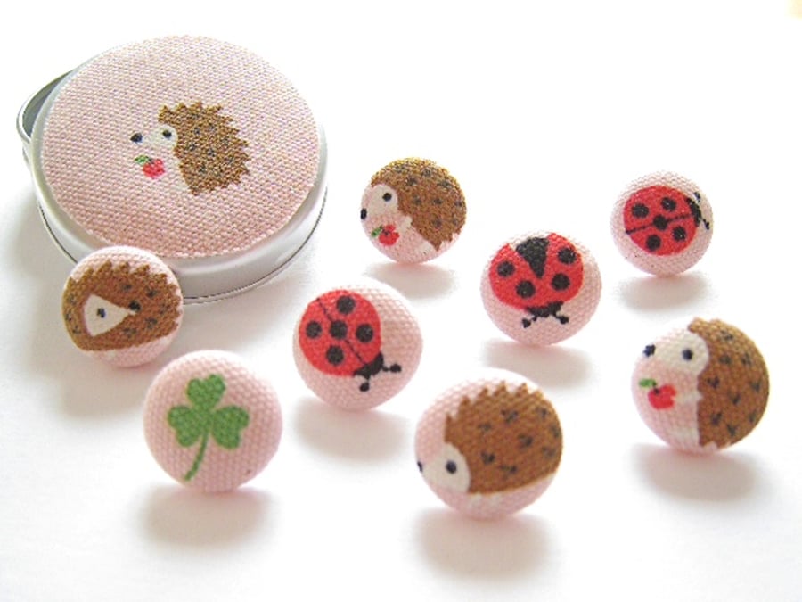 Hedgehog and Ladybird drawing pins for noticeboard in tiny tin. Pink.