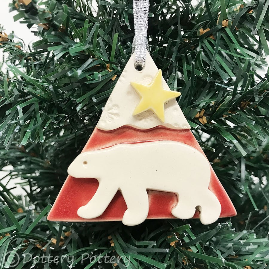 Ceramic polar bear decoration polar bear with a star Red