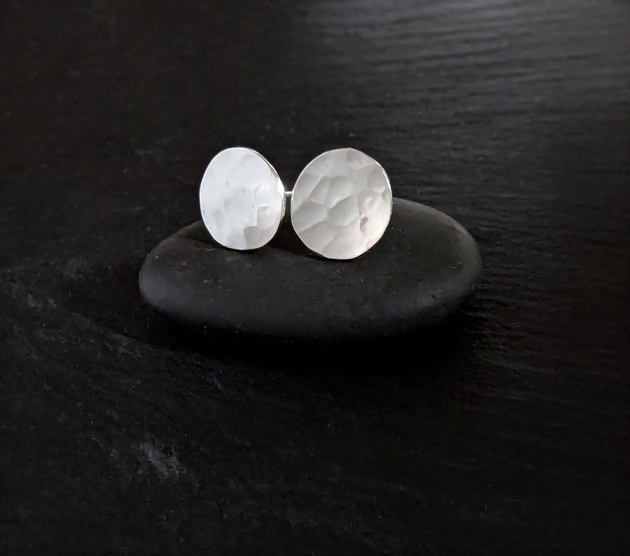 Sterling Silver disc STUD earrings, Handmade Urban Designed Jewellery