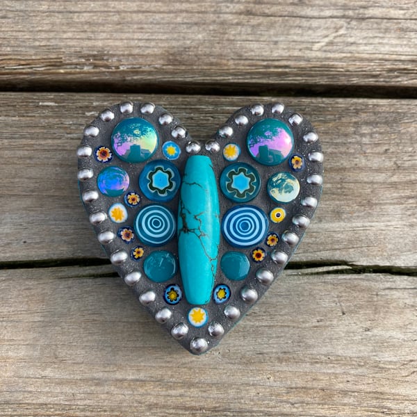 Mosaic concrete decorative Heart, with gorgeous metallic painted back