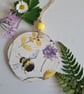 bee and flower wood slice decoration decoupage hanging decoration home decor - Image 1
