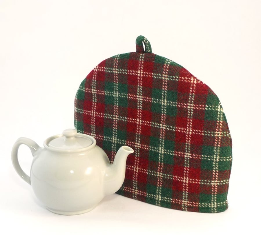 Christmas Cosy Harris Tweed red and green tea cosy cozy teapot cover
