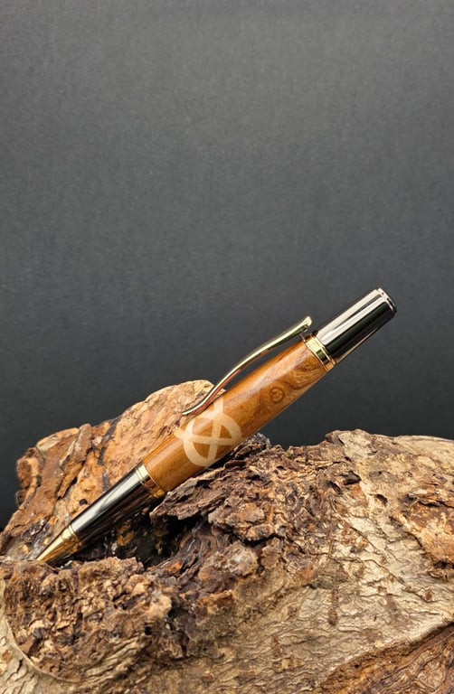 Handcrafted Scottish Elm and Sycamore Celtic Ballpoint Twist pen, Gold&GunMetal