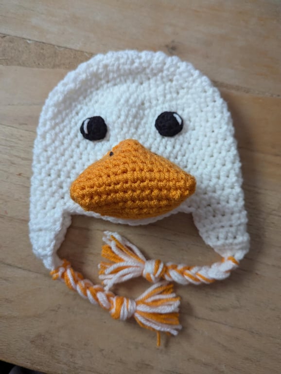 Crochet goose novelty hat, toddler, child, adult sizes, newborn photo prop duck 
