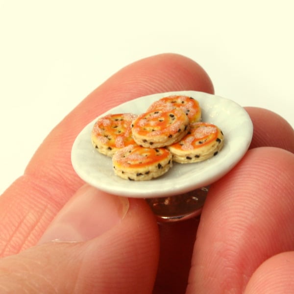 Plate of Welsh cakes Pin Brooch