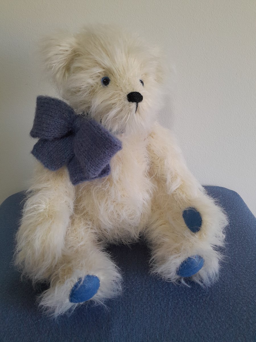 Knitted Bear, Traditional Teddy Bear, Antique style Bruin 