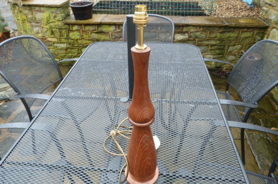 MAHOGANY SIDEBOARD LAMP