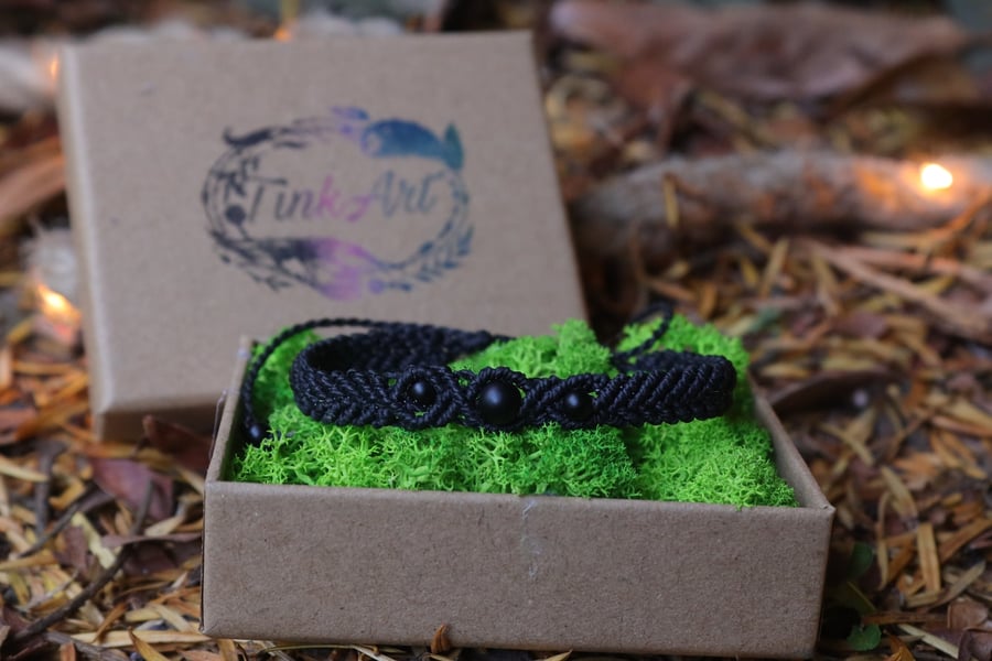 Men's adjustable bracelet with natural stone onyx .
