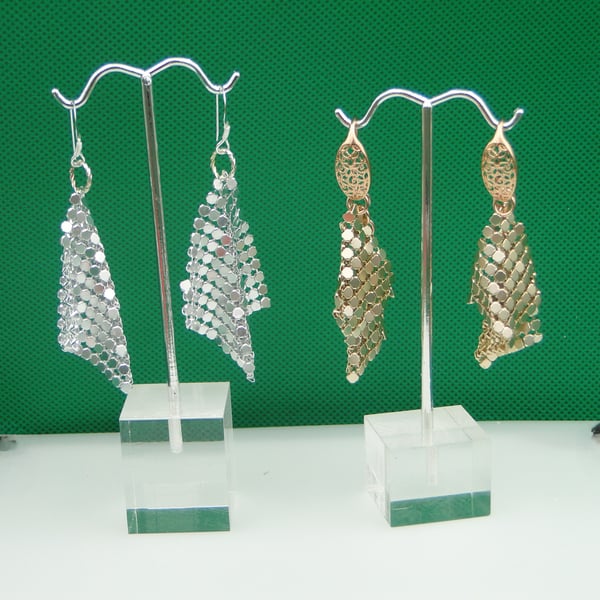 Metallic material earrings silver or rose gold