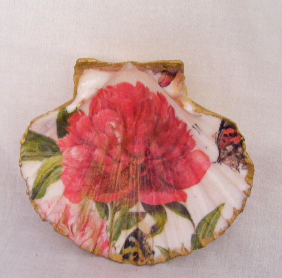 Red Flower Shell Trinket dish.