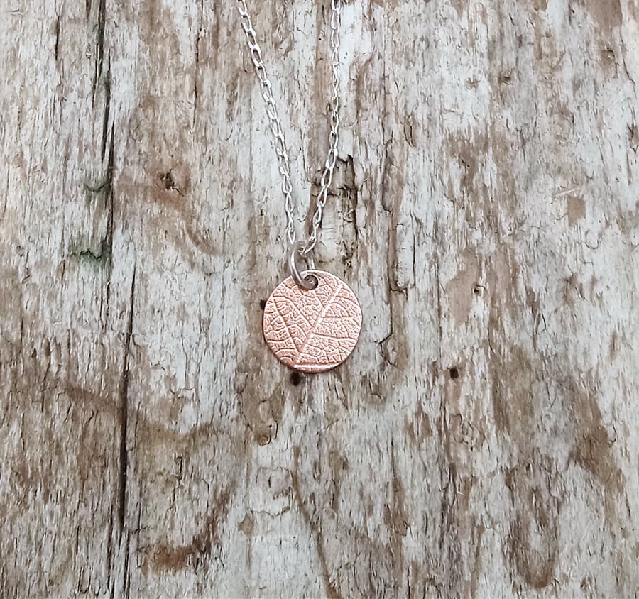  Handmade Leaf Imprint Small Copper Disc Pendant Necklace - UK Free Post