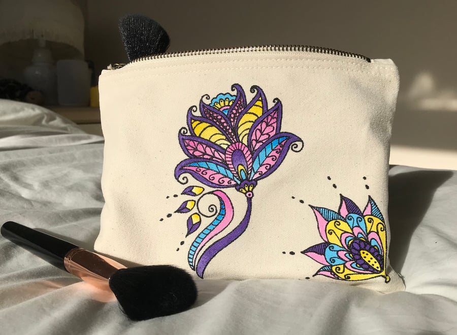 MULTICOLOURED FLOWER MANDALA STYLE MAKEUP BAG - ETHICALLY PRODUCED COTTON