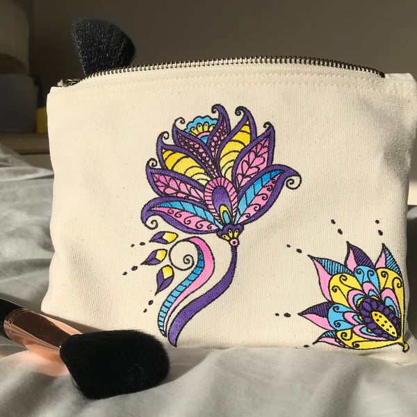 MULTICOLOURED FLOWER MANDALA STYLE MAKEUP BAG - ETHICALLY PRODUCED COTTON