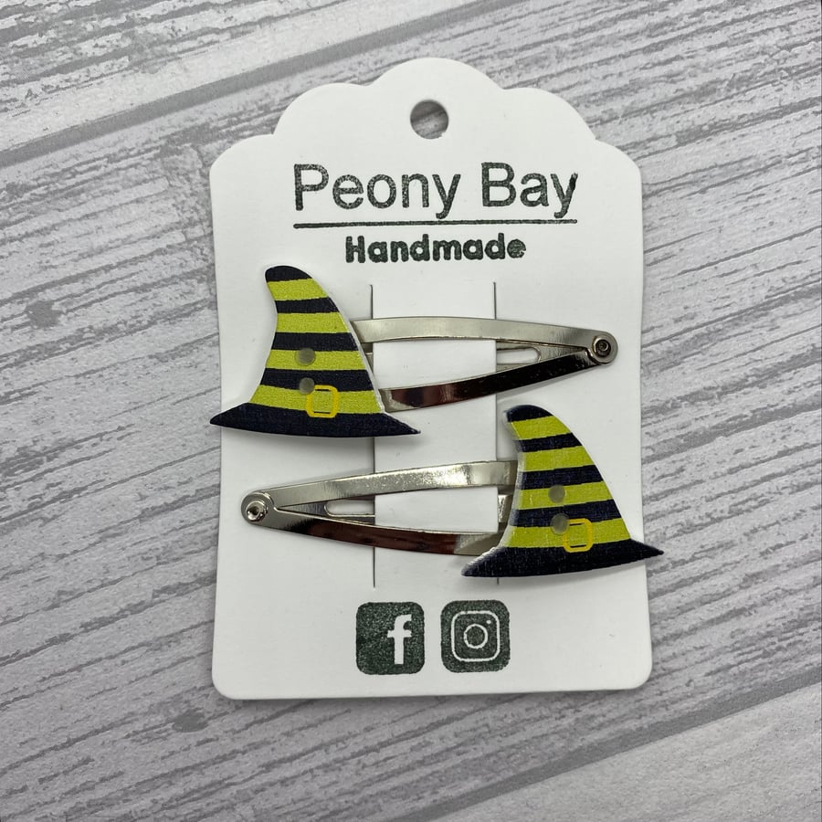 Witches hat hair clips 