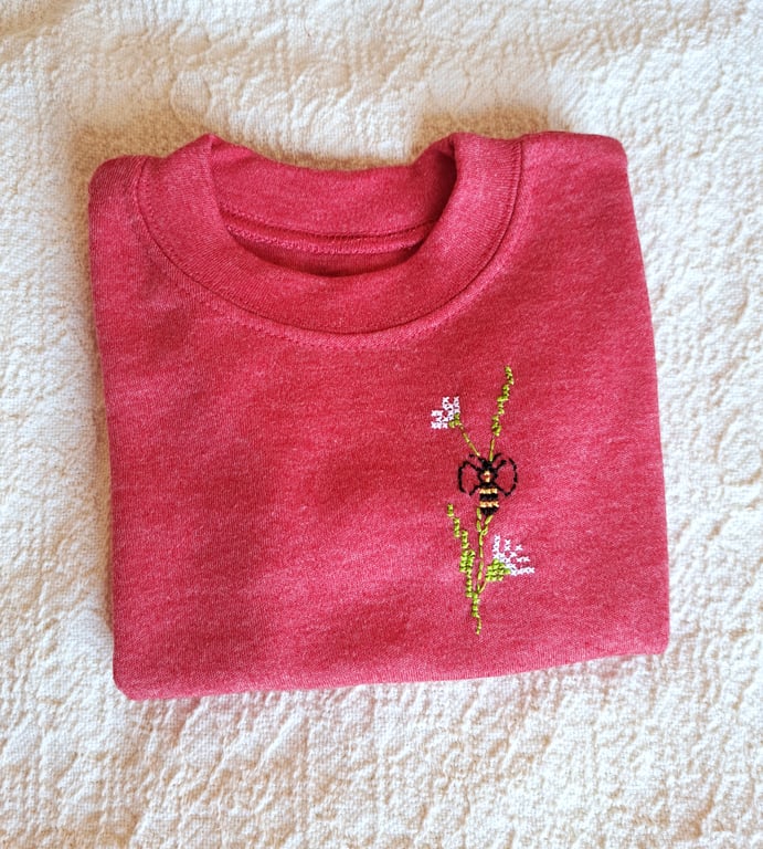 Bee, T-shirt, age 3-6 months, hand embroidered