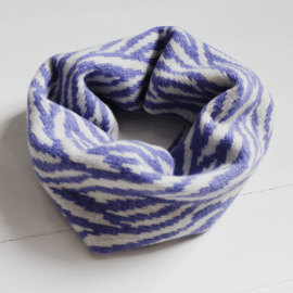 Zebra knitted cowl - water iris and white