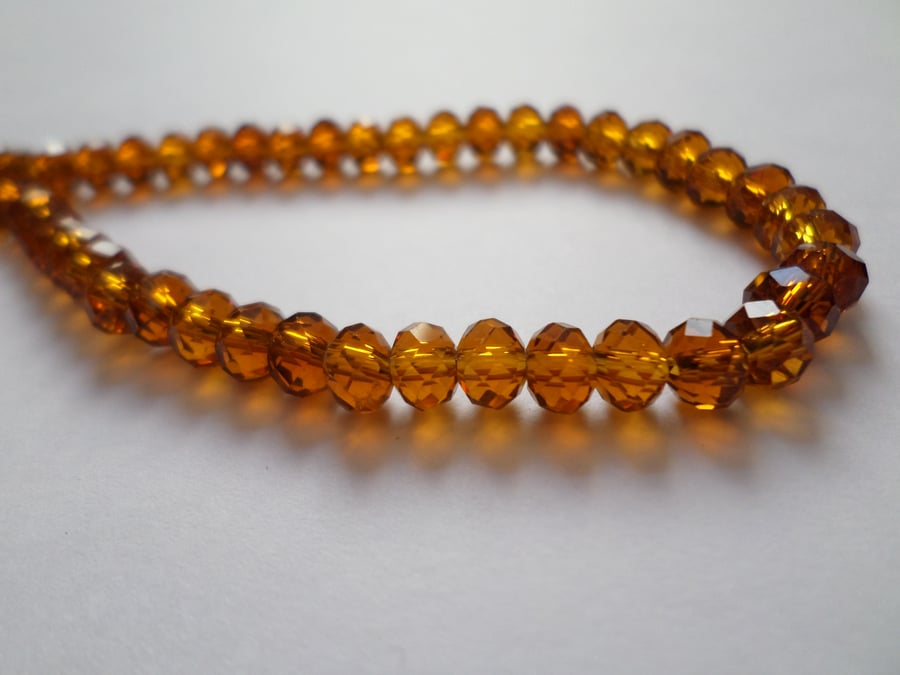 50 x Faceted Glass Beads - Rondelle - 6mm - Amber 