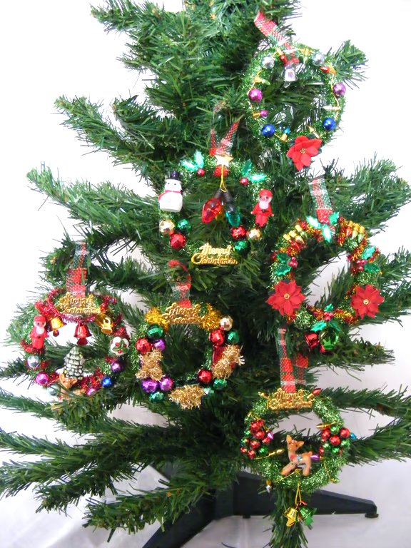 Set of 6 handmade Christmas wreath tree decorations