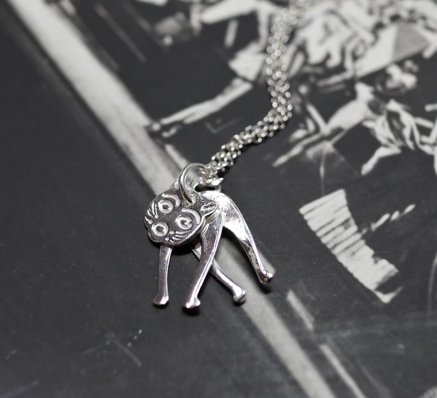 Gifts for CAT lovers - 925 sterling Silver hand cast Cat Design Necklace 