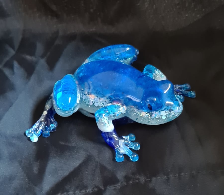 Aqua Blue Resin Art Frog Figurine - Ornament 