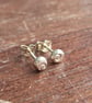 9ct gold pebble stud earrings, Spiral pattern - Image 6