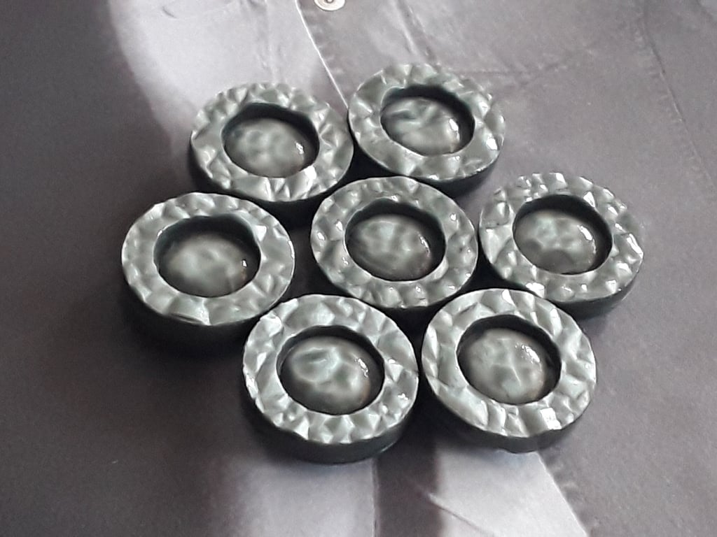 3 4" 19mm 30L VINTAGE Grey early Polyester Shank retro buttons