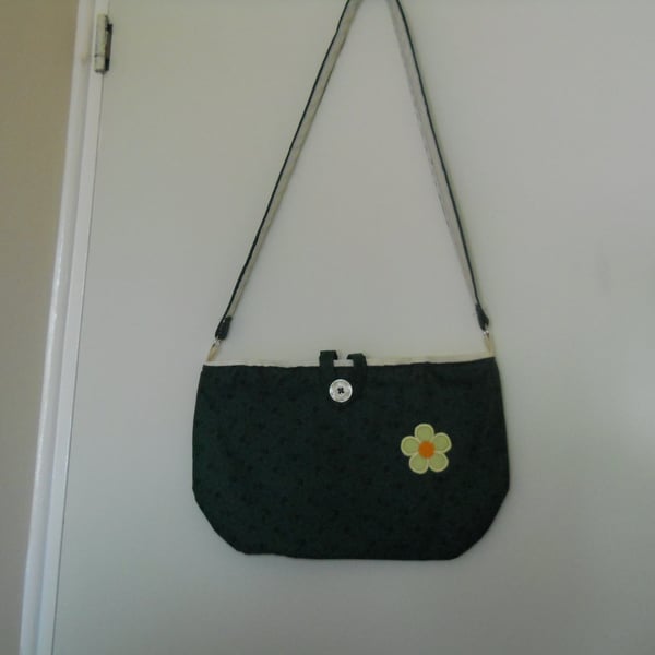 ACROSS THE BODY FLOWER BAG