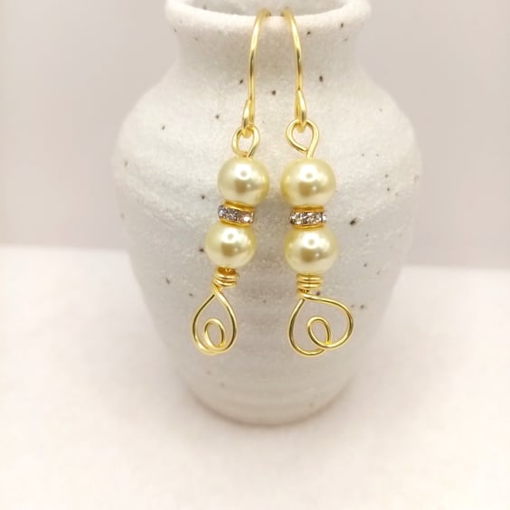 Glass Pearl Love Heart Dangle Earrings, Bridal Party Earrings, Gift for Her