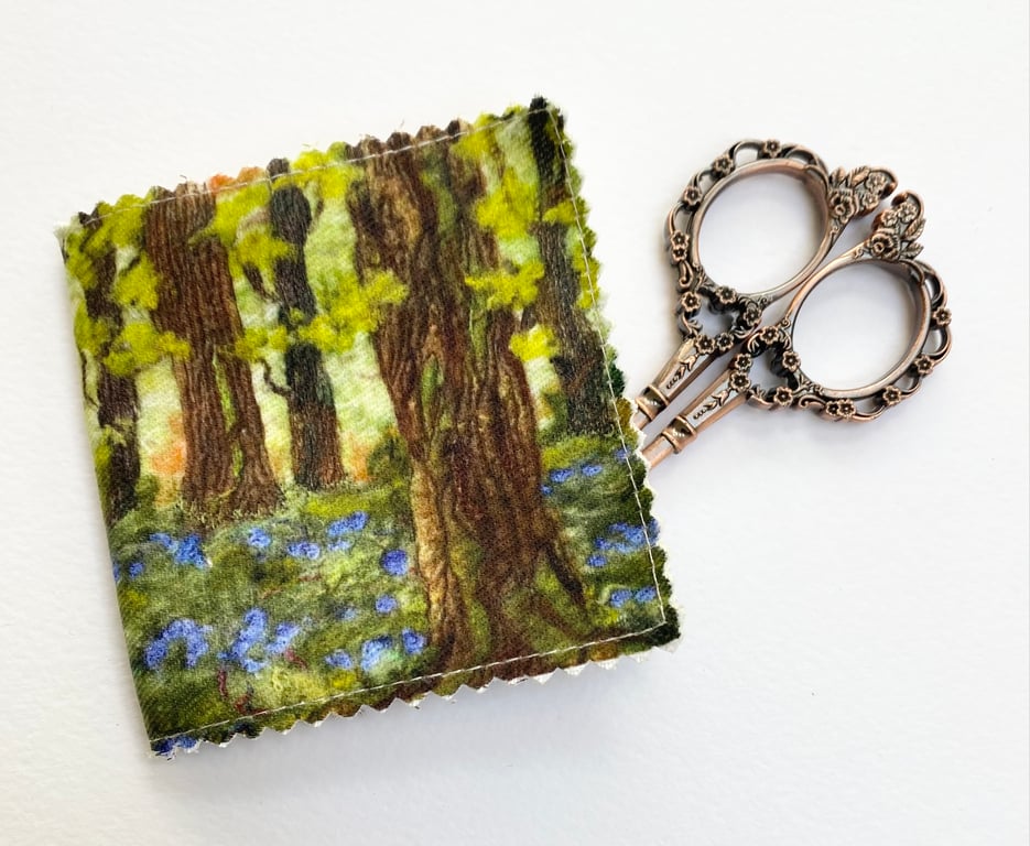 Bluebell wood needle, pin and safety pin case. 