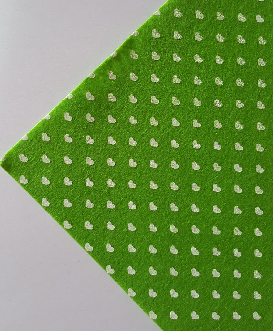 1 x Printed Felt Square - 12" x 12" - Hearts - Bright Green 