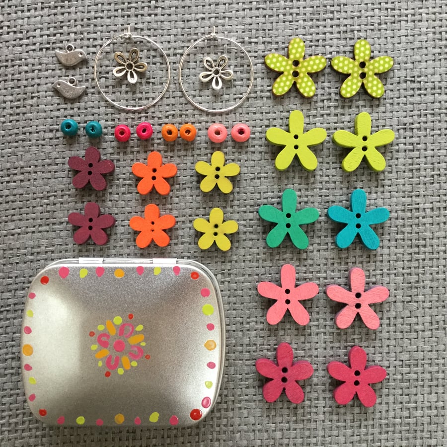 Flower Earring Compendium in a Hand-painted Trinket Tin