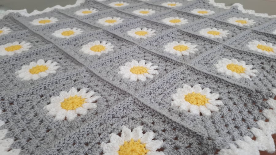 Handmade Crochet Daisy Flower Baby Blanket, Baby Afghan, Made To Order