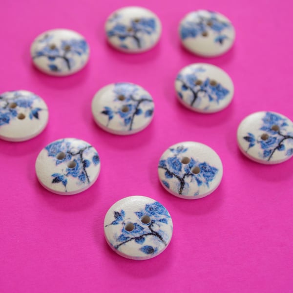 15mm Wooden Floral Buttons Blue White 10pk Flowers (SF1)