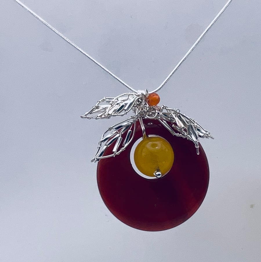 Delightful carnelian ago-go pendant with citrine ‘fruit’and silver leaves