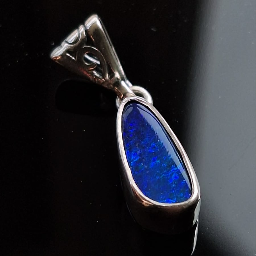 13x6mm Free Form Lightening Ridge Opal Doublet Pendant