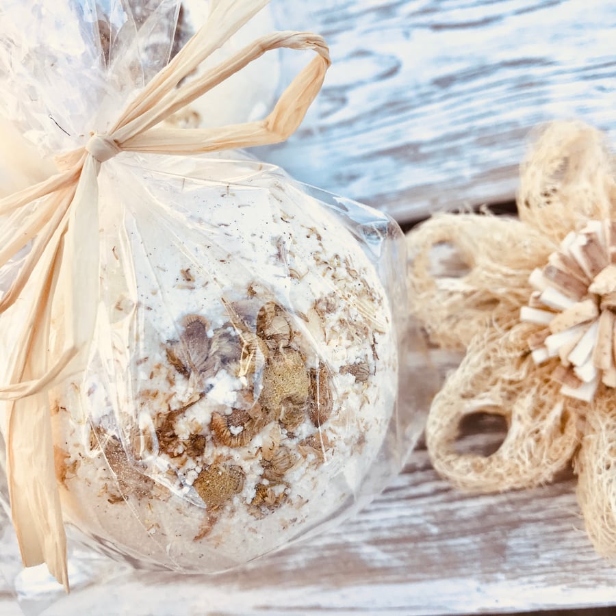 Camomile & Sweet Almond Oil Bath Bomb