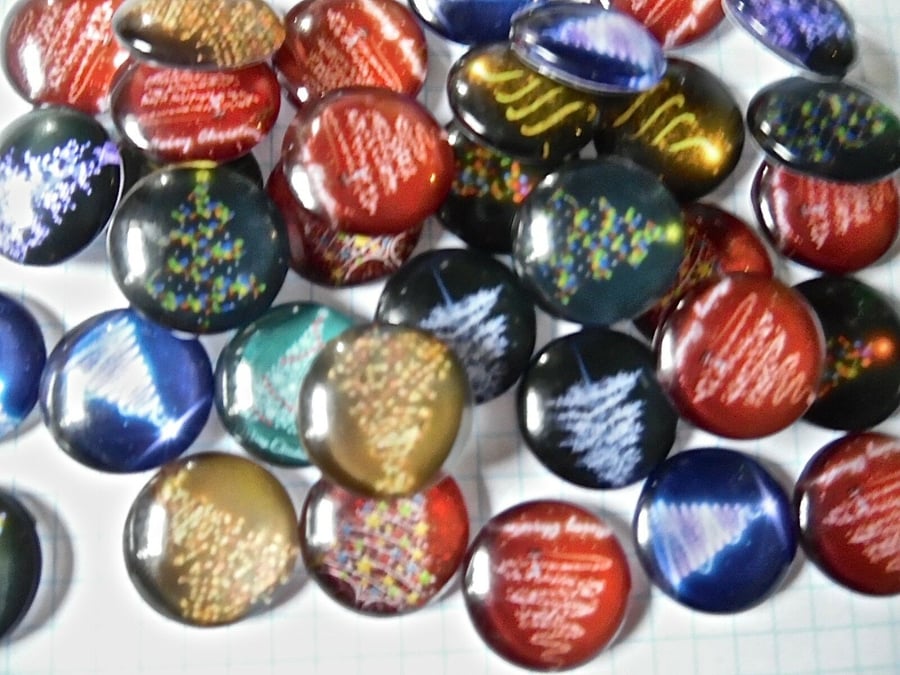 10 Glass Cabochons  20mm assorted Christmas Tree pattern