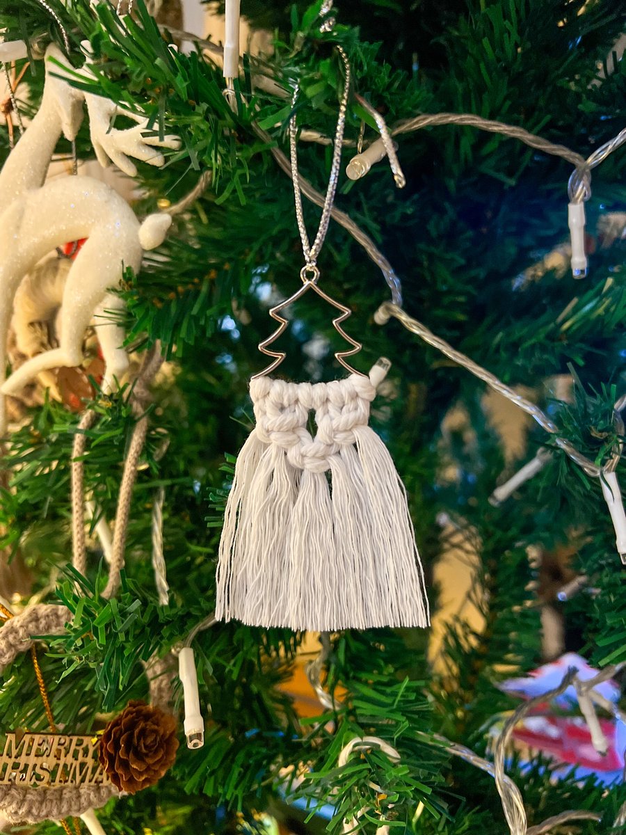 Macrame Christmas Tree Ornament - White & Silver