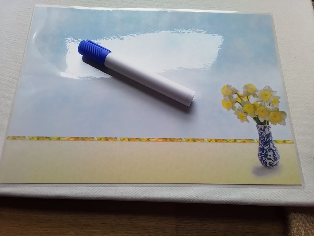 Memo board. Magnetic board. Wipeable board. Ref 006