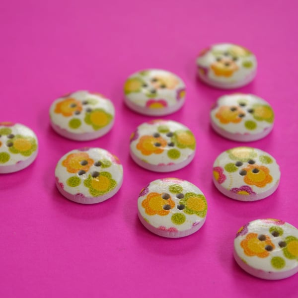 15mm Wooden Floral Buttons Yellow Green Orange Pink White 10pk Flowers (SF12)